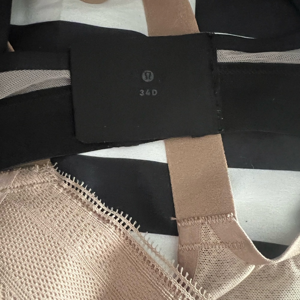 Lululemon Awake to Lace Bra Bundle – 34D – Cream & Black – Like New - Picture 7 of 9